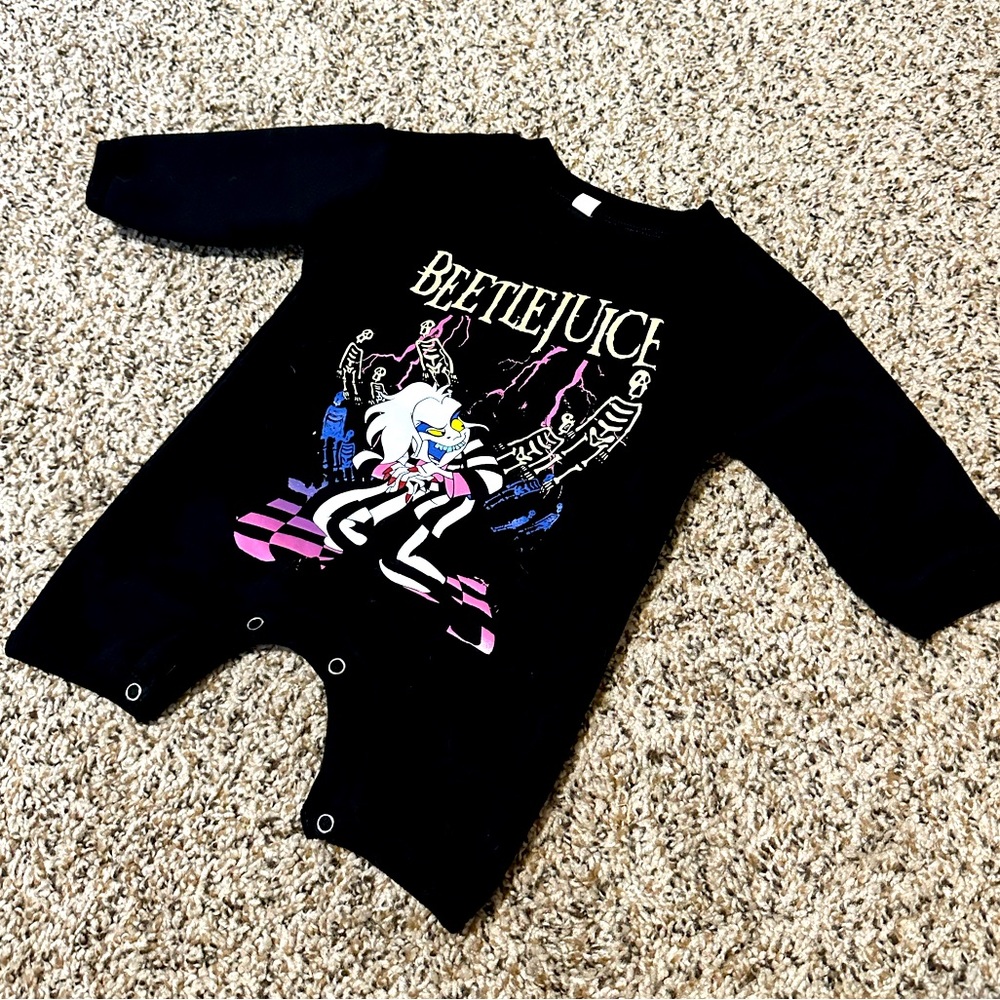 2/$15‼️ Beetlejuice onesie